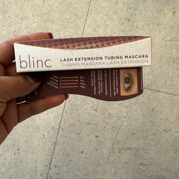 Blinc Lash Extension Tubing Mascara - Picture 1 of 4